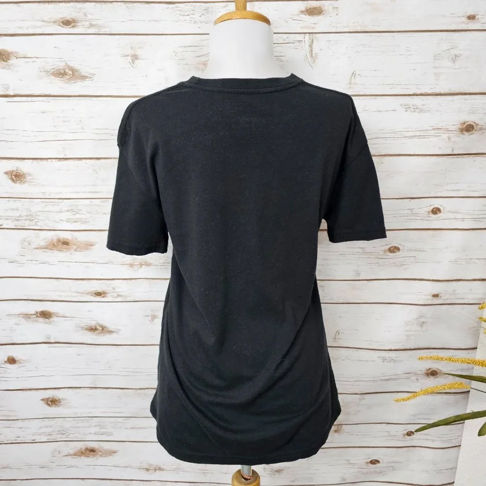 Def Leppard Womens Size S Rock Band Graphic Tee Logo Leopard Black Short Sleeve - Picture 5 of 9